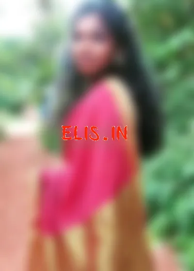 Tamil Selvi, Call girl in Guindy (Chennai)